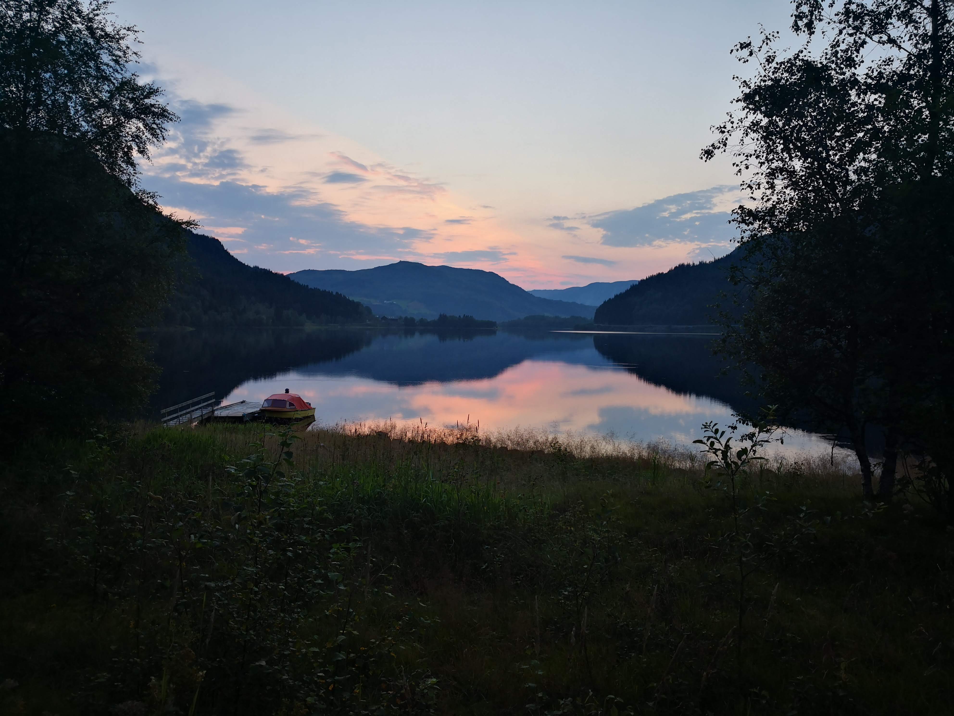 solnedgang vatnet